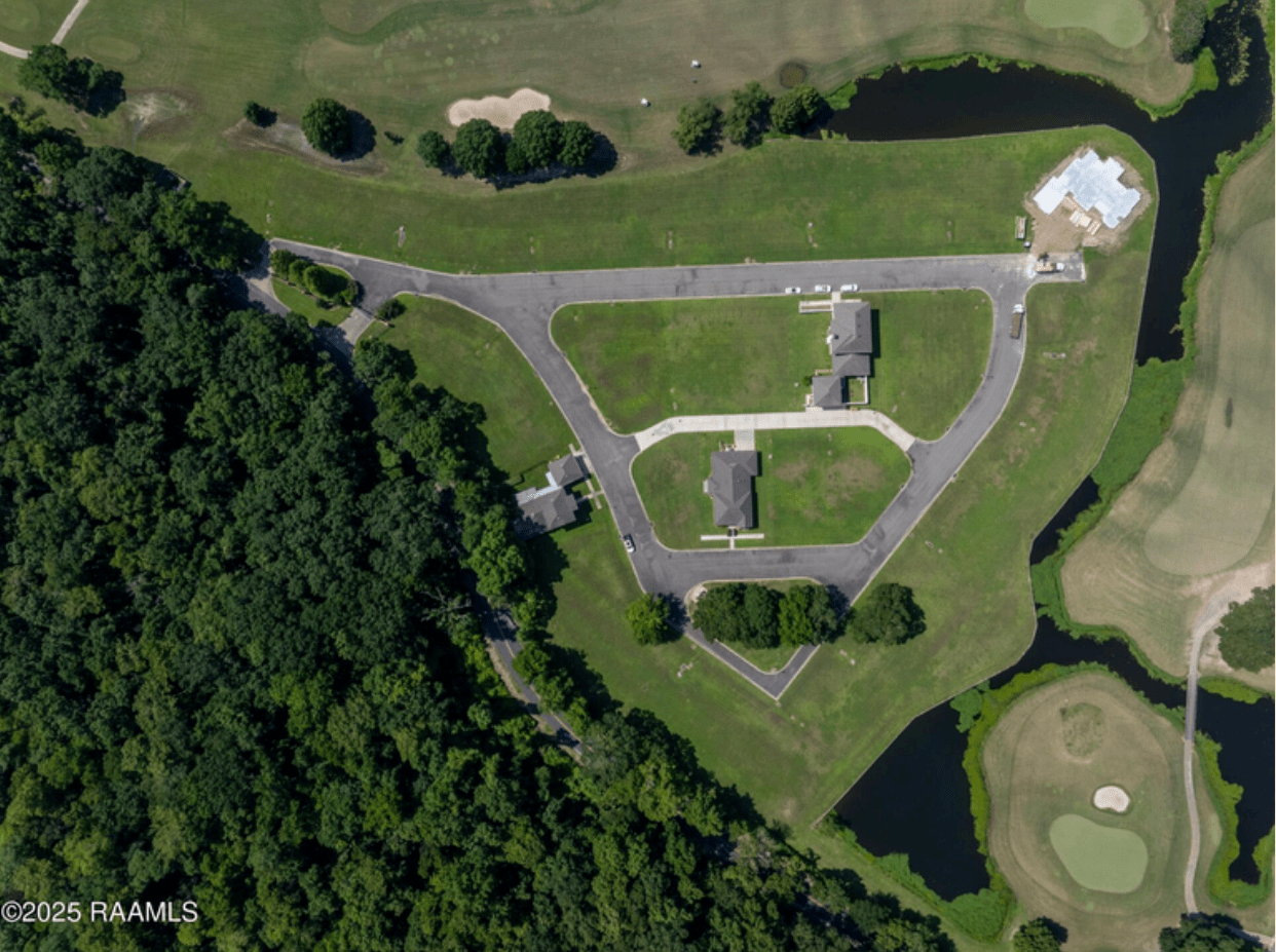 Veranda Place 02 Min